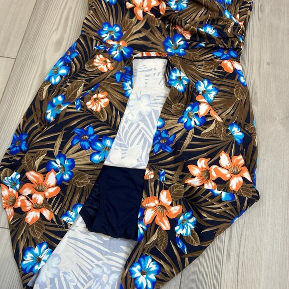 Lands' End 6L 6 Long Tummy Control Surplice Faux-Wrap One-Piece Swim Dress - Picture 4 of 10